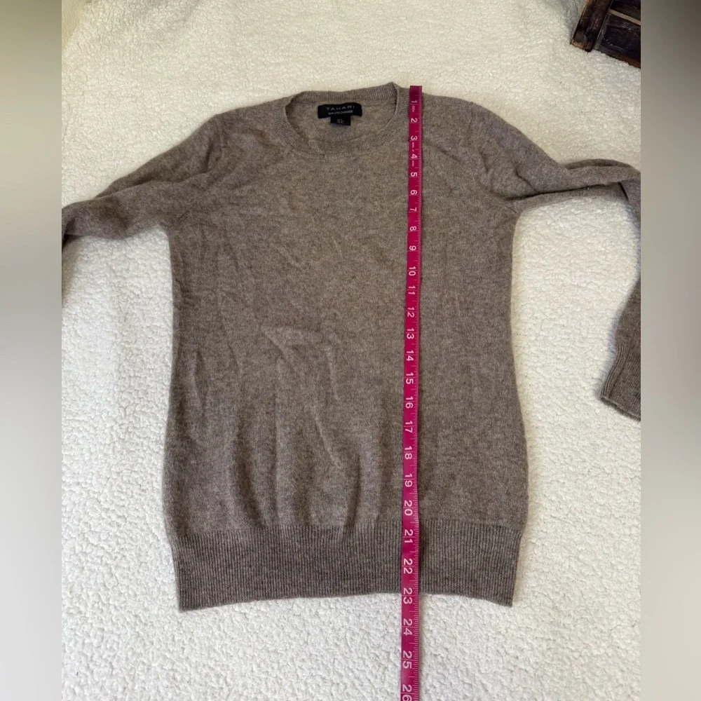 Tahari cashmere sweater small - Picture 5 of 7